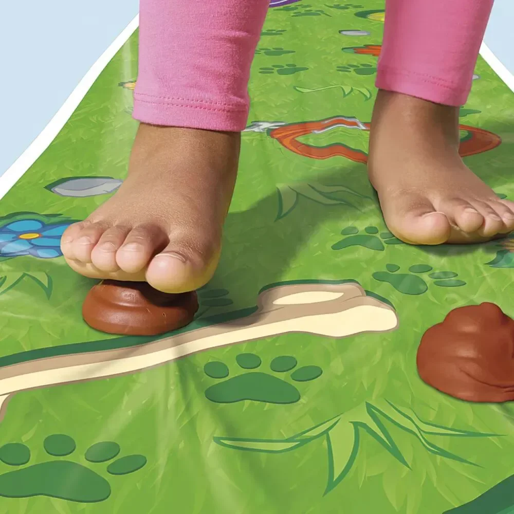 Hasbro Gaming Don't Step in it! Board Game